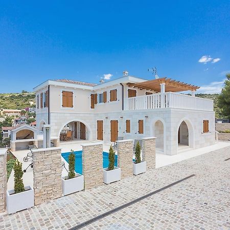 Villa Elena Sevid Ngoại thất bức ảnh