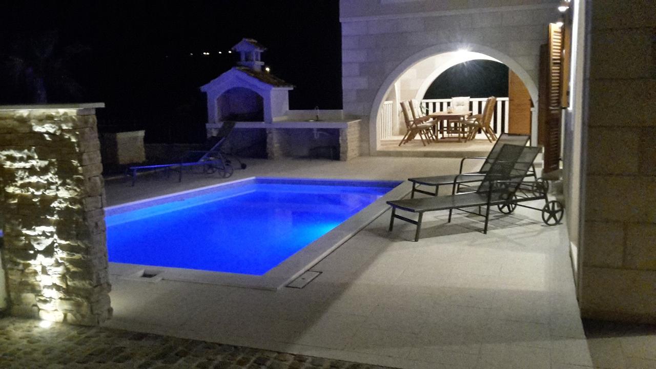 Villa Elena Sevid Ngoại thất bức ảnh