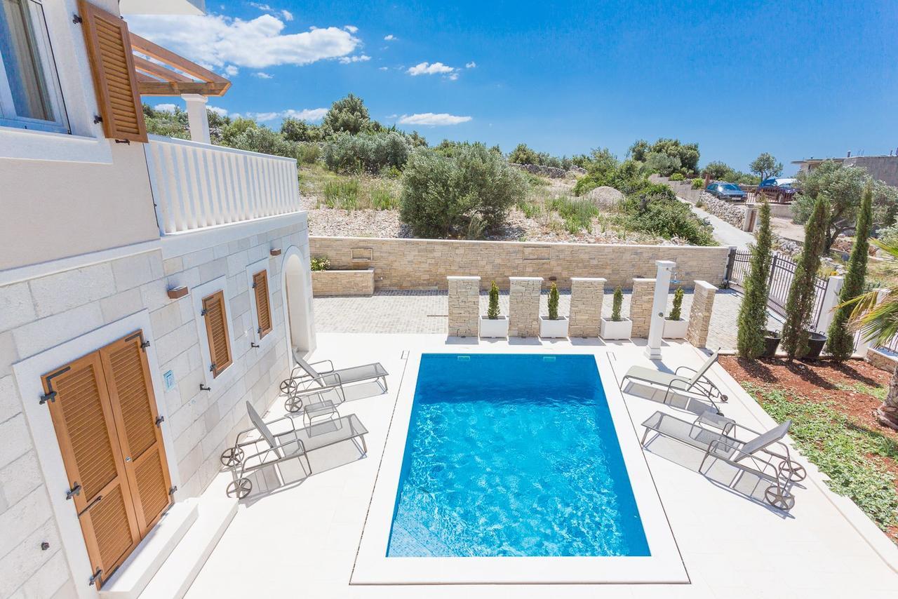 Villa Elena Sevid Ngoại thất bức ảnh