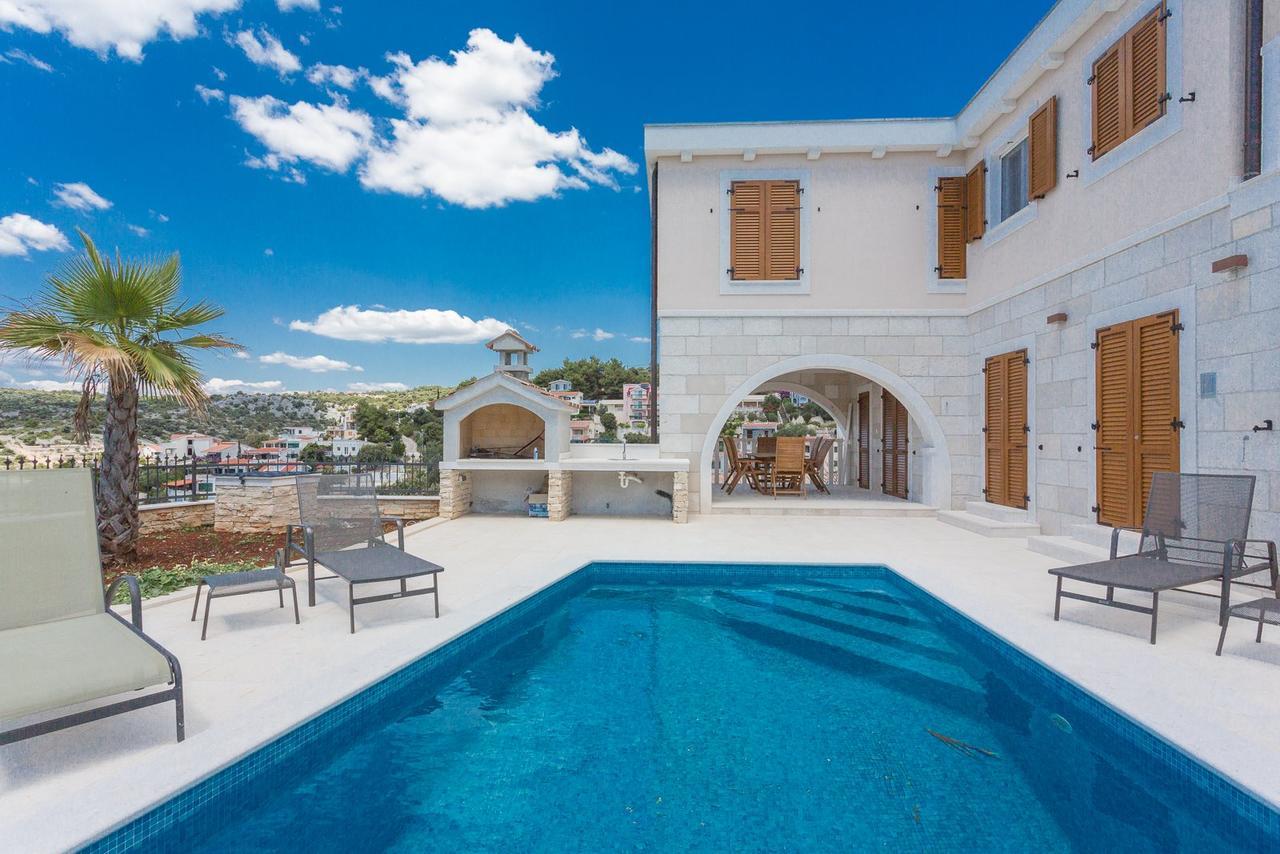 Villa Elena Sevid Ngoại thất bức ảnh