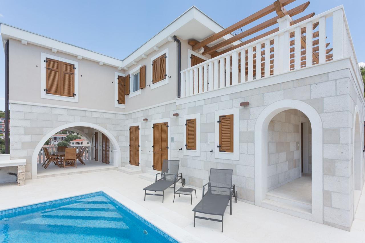 Villa Elena Sevid Ngoại thất bức ảnh