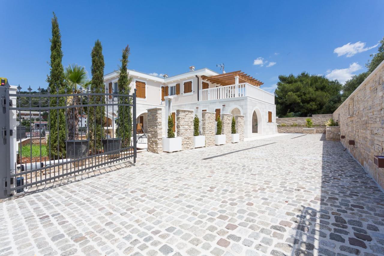 Villa Elena Sevid Ngoại thất bức ảnh