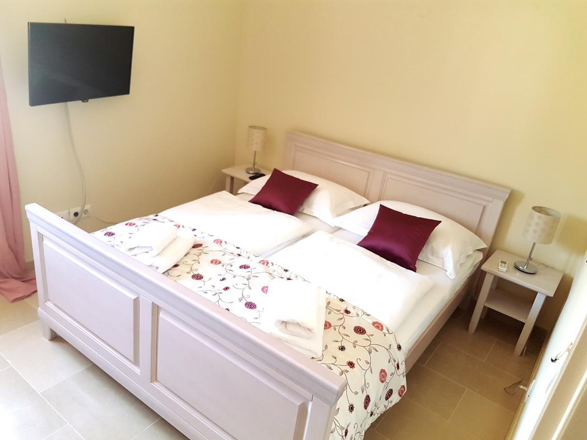 Villa Elena Sevid Ngoại thất bức ảnh
