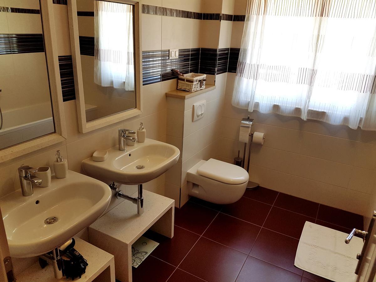 Villa Elena Sevid Ngoại thất bức ảnh